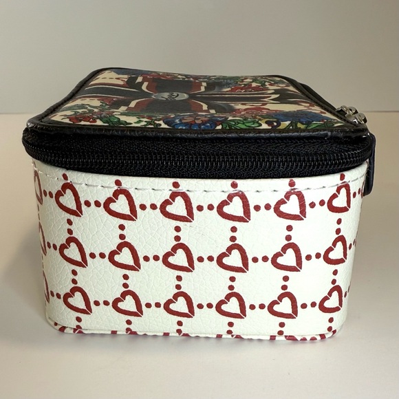 Brighton-Jewelry Box-Travel-Zip Around-Be Your Kind of Beautiful-Bow-Hearts - Picture 6 of 13